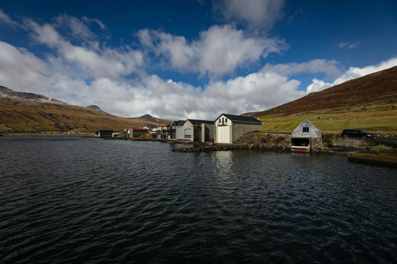The Boathouse Villa Streymnes Exterior photo